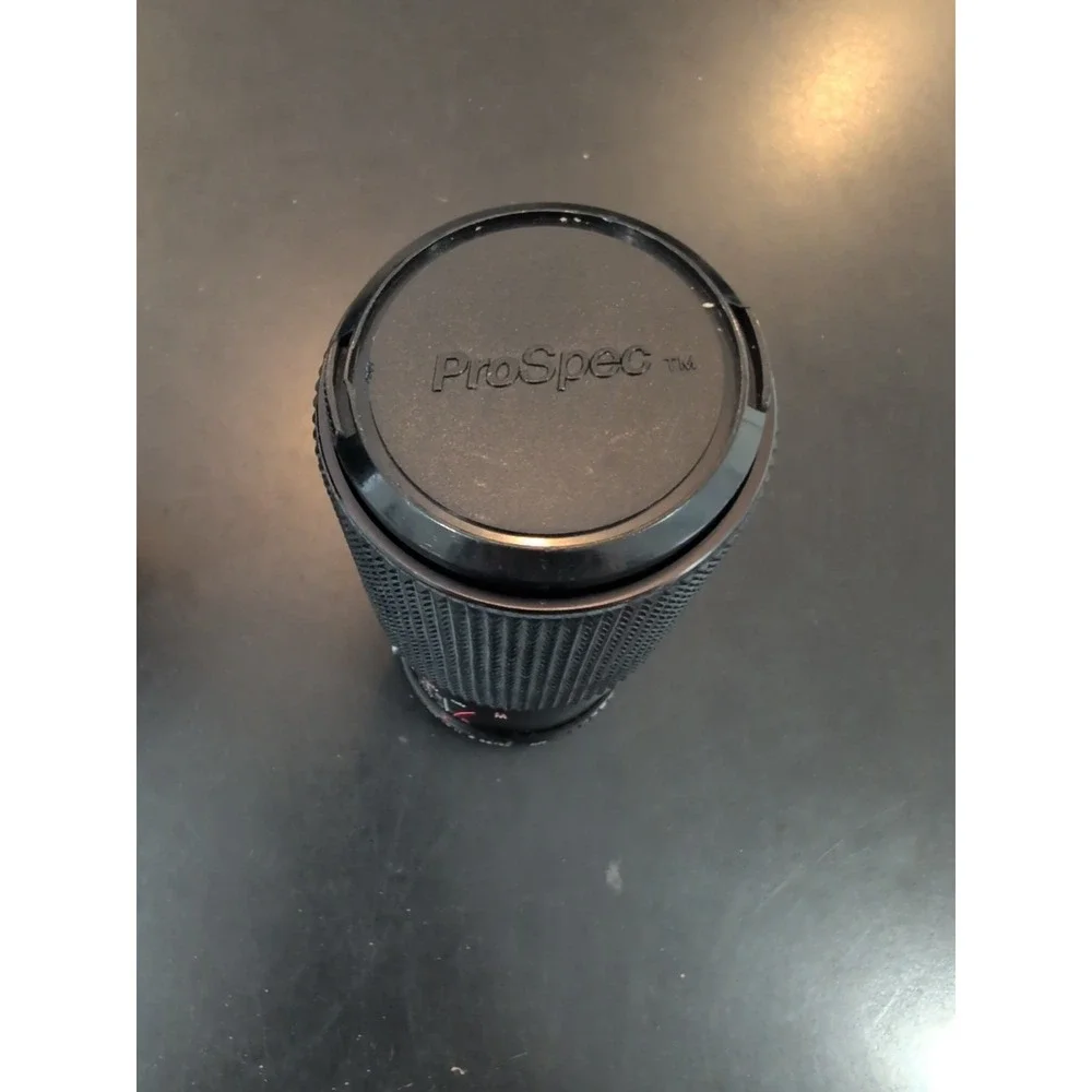 Prospec MC Auto Zoom 3.9 80-200 mm Zoom Camera Lens 624-4727 w Leather Case